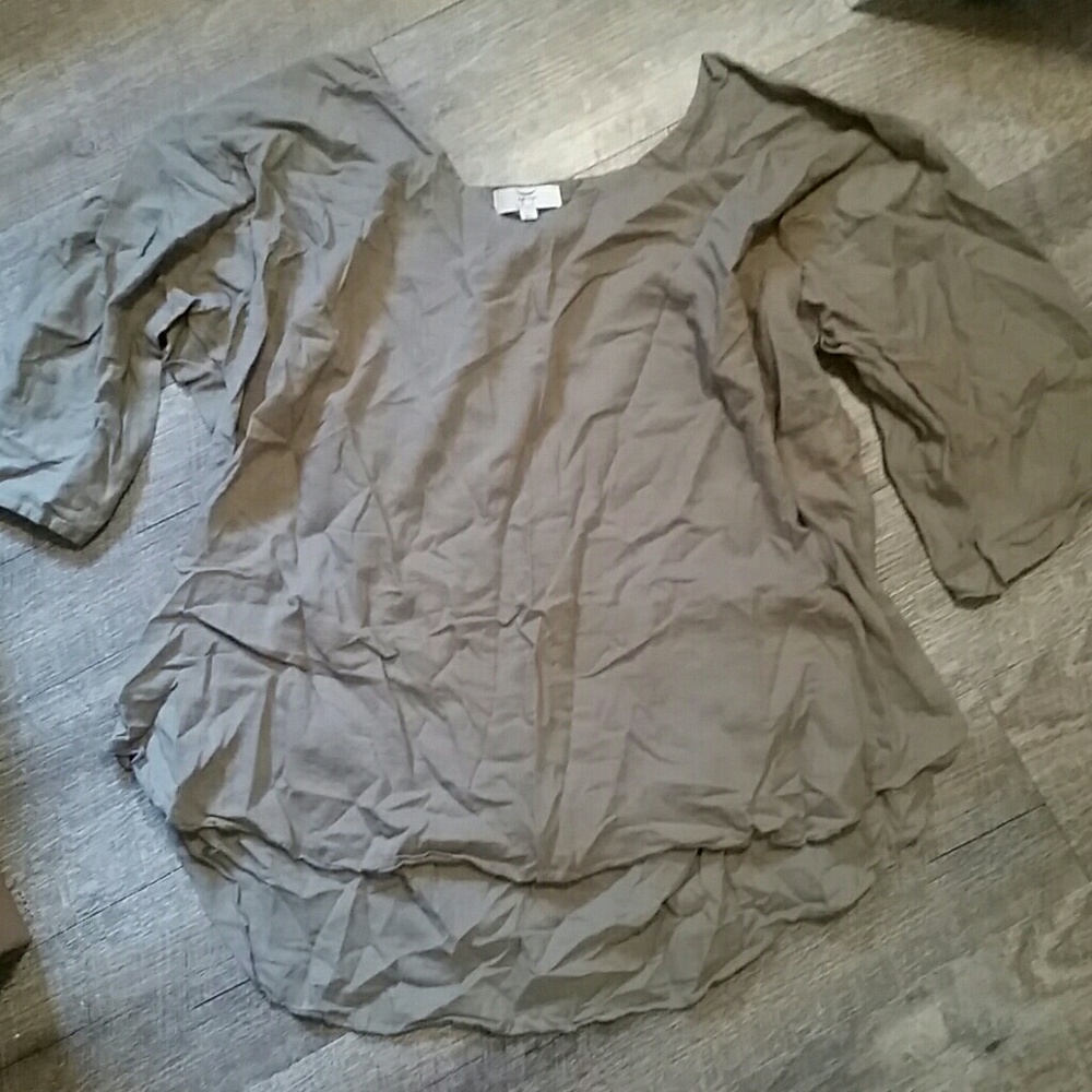 Flowy gauze top